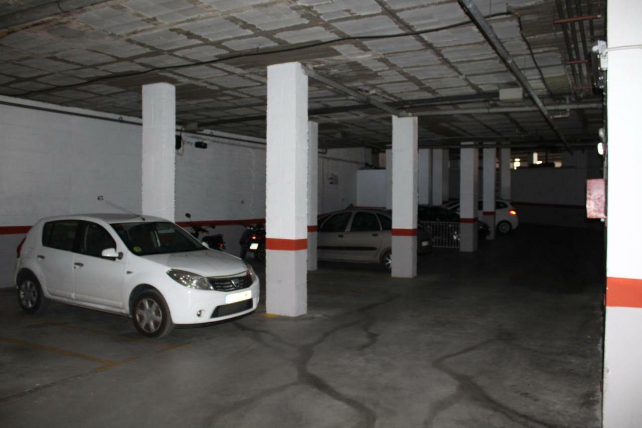 Apartamento Con Parking Gratuito Málaga Exterior foto
