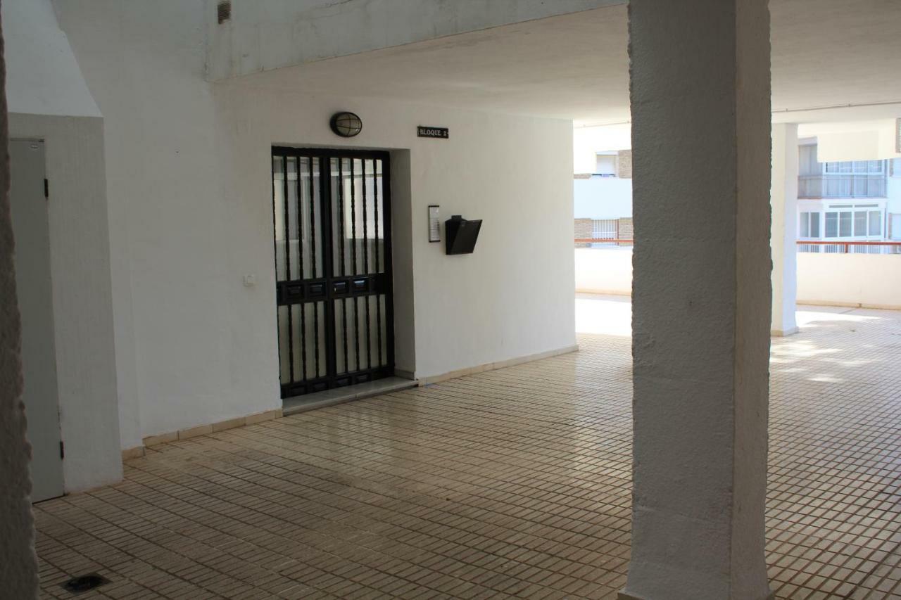 Apartamento Con Parking Gratuito Málaga Exterior foto